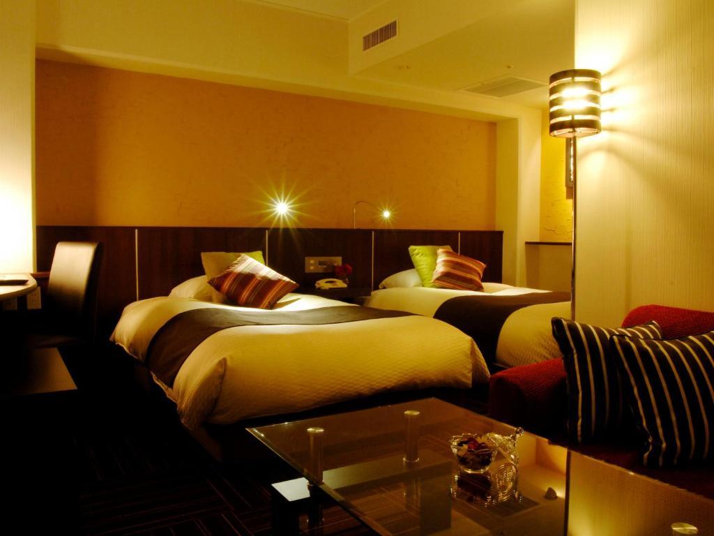 Central Hotel Йокосука Екстер'єр фото